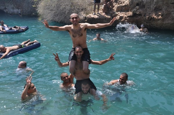 بالصور: شباب مسجدي البحر والسكسك ينظمون رحلة إلى شمالي البلاد 